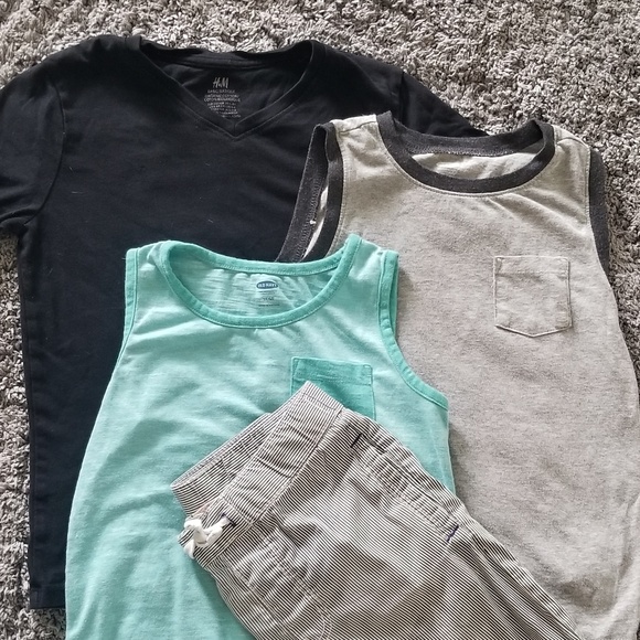 2 old navy tanks one black t shirt and shorts - Picture 1 of 6